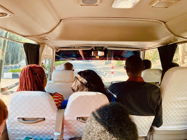 photo-1_shuttle-bus