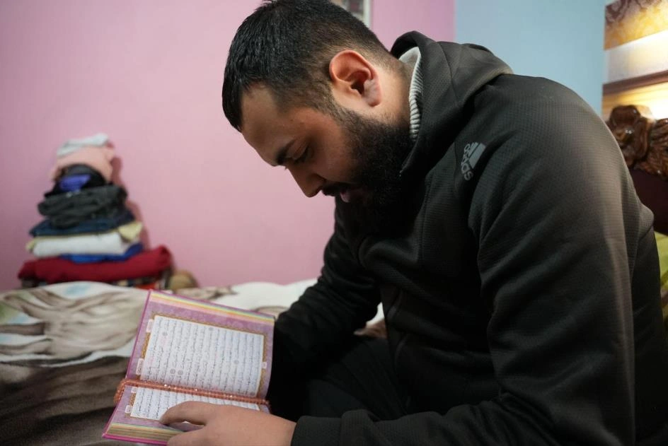 Mohammad praying